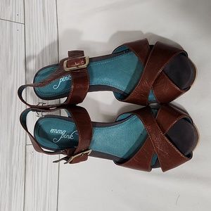 Emma Pink Brown Leather Cross Strap w/Buckle on Side Wedge Sandal Sz. 6.5 M